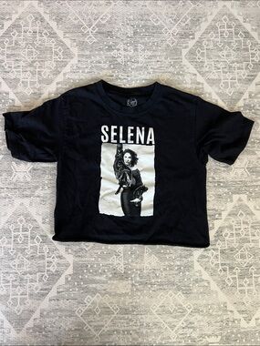 Black Graphic Woman’s T‑Shirt with Selena Print